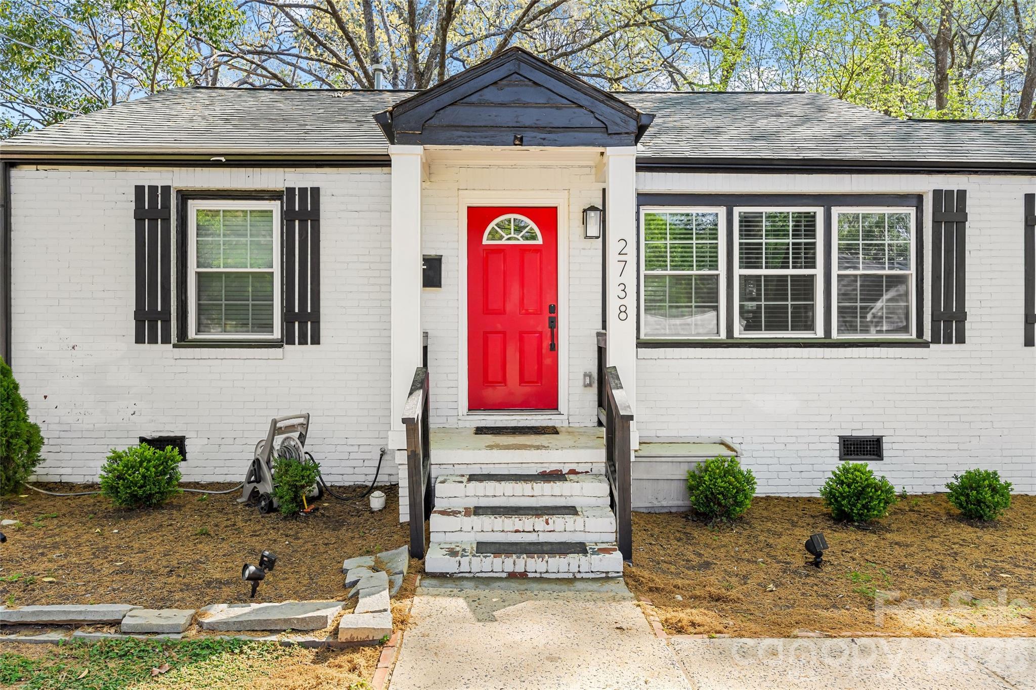 2738 Catalina Avenue Charlotte NC 28206