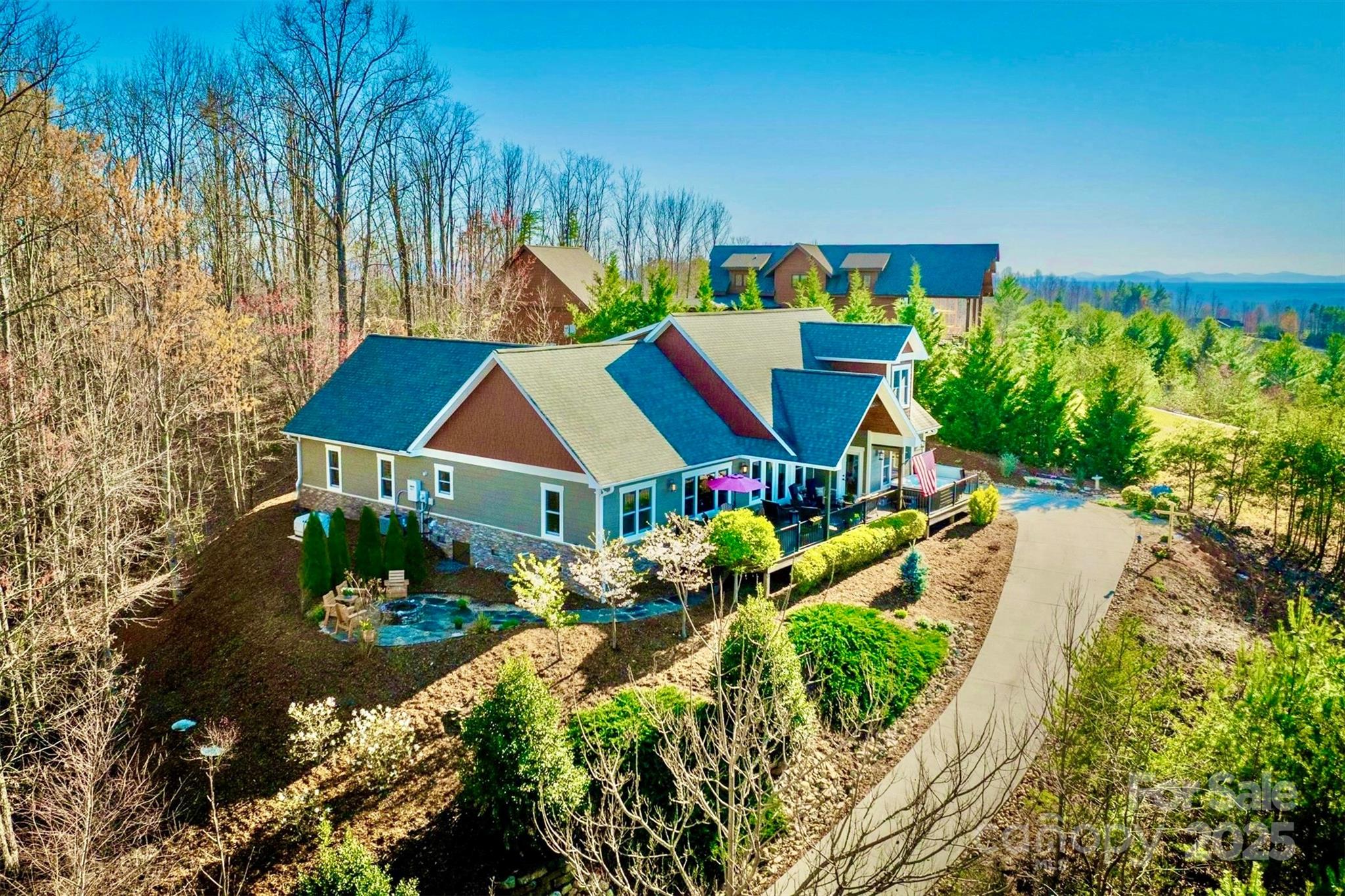 1518 Johns Ridge Parkway Lenoir NC 28645