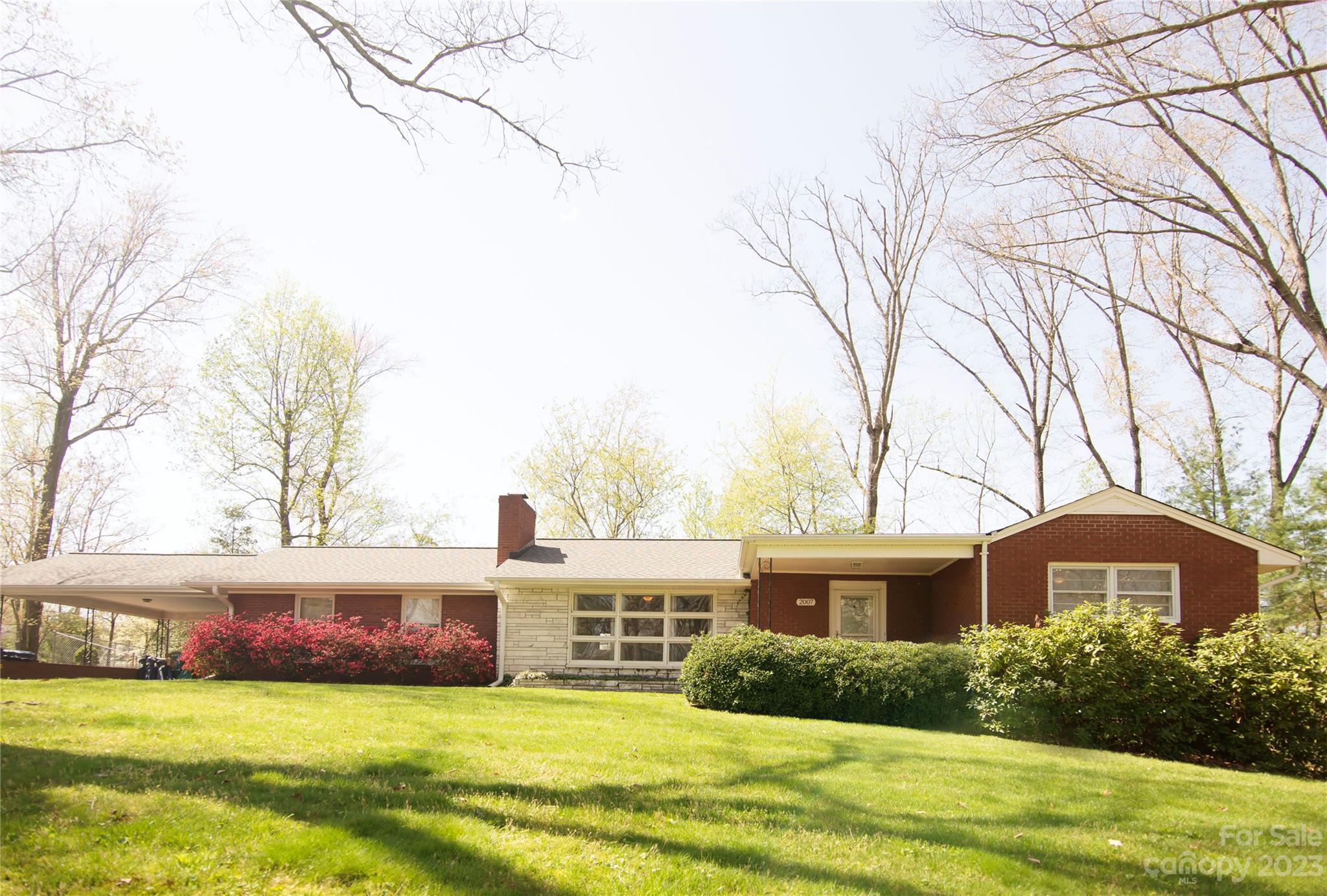 2007 13th Street NE Hickory NC 28601
