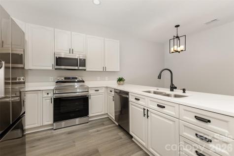 6204 Half Dome Drive Charlotte NC 28269