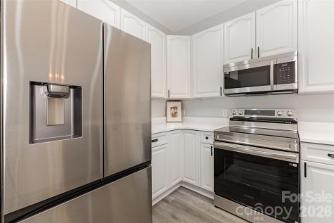 6204 Half Dome Drive Charlotte NC 28269