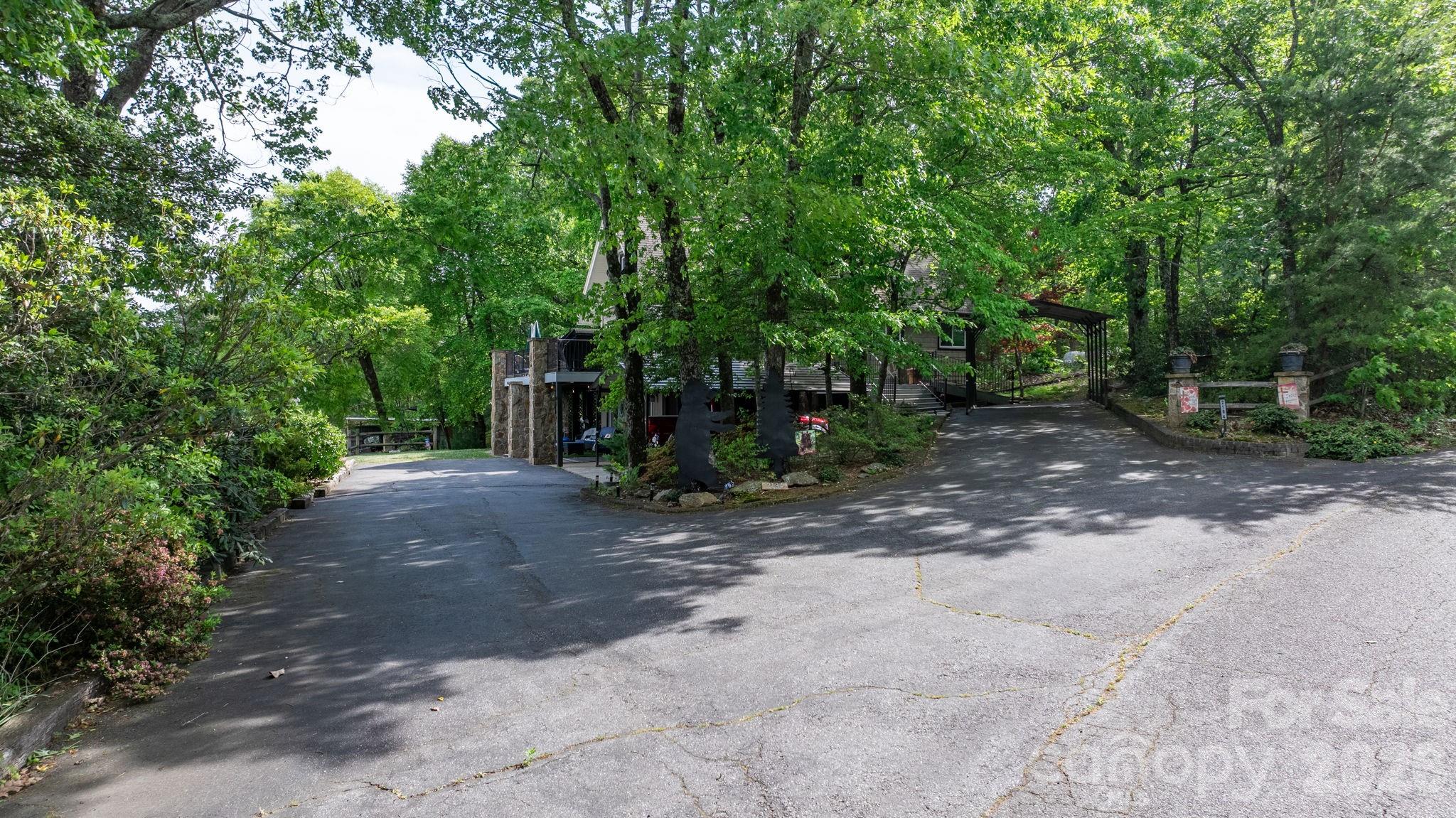 2184 Pine Mountain Drive Connelly Springs NC 28612