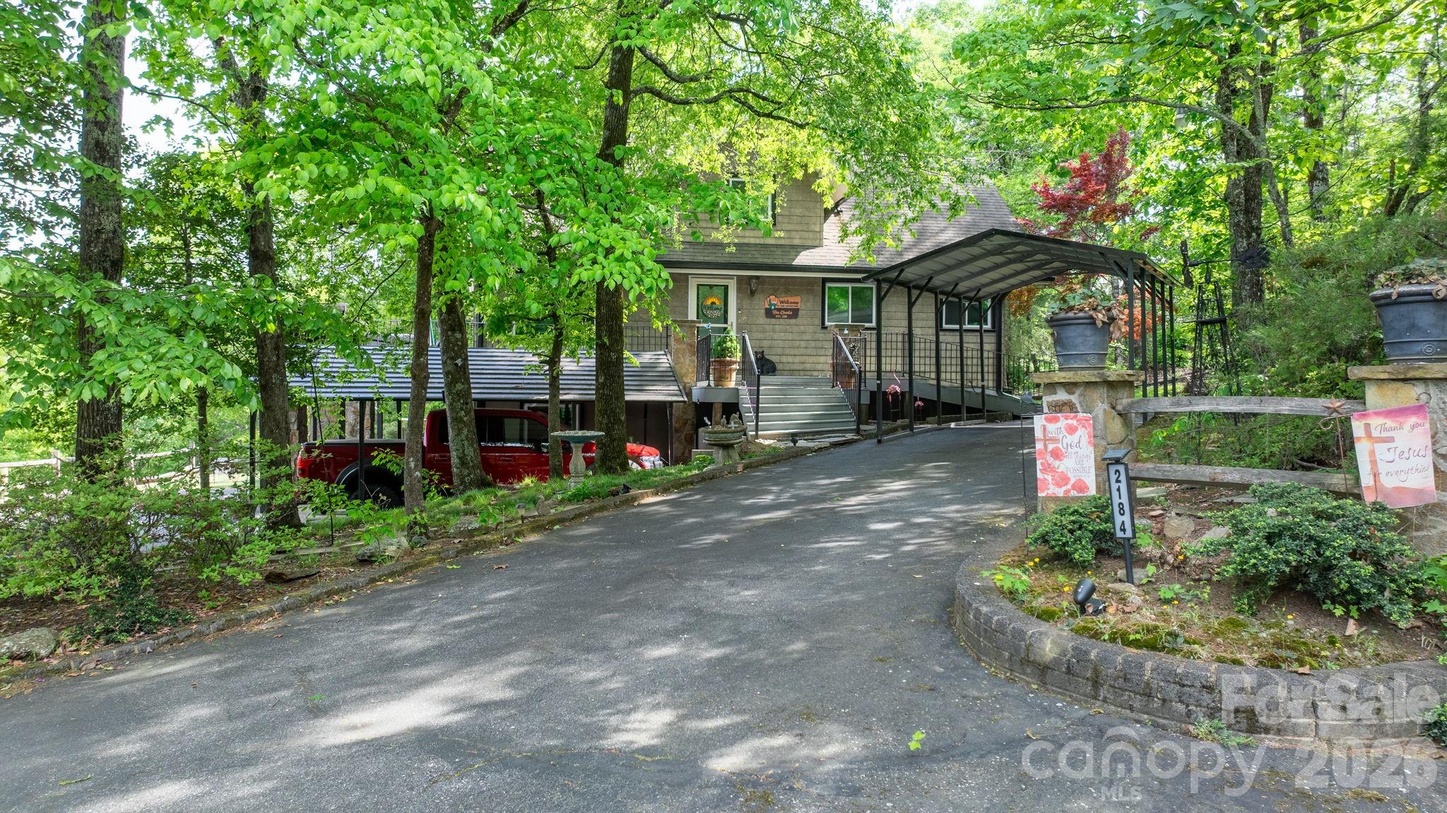 2184 Pine Mountain Drive Connelly Springs NC 28612
