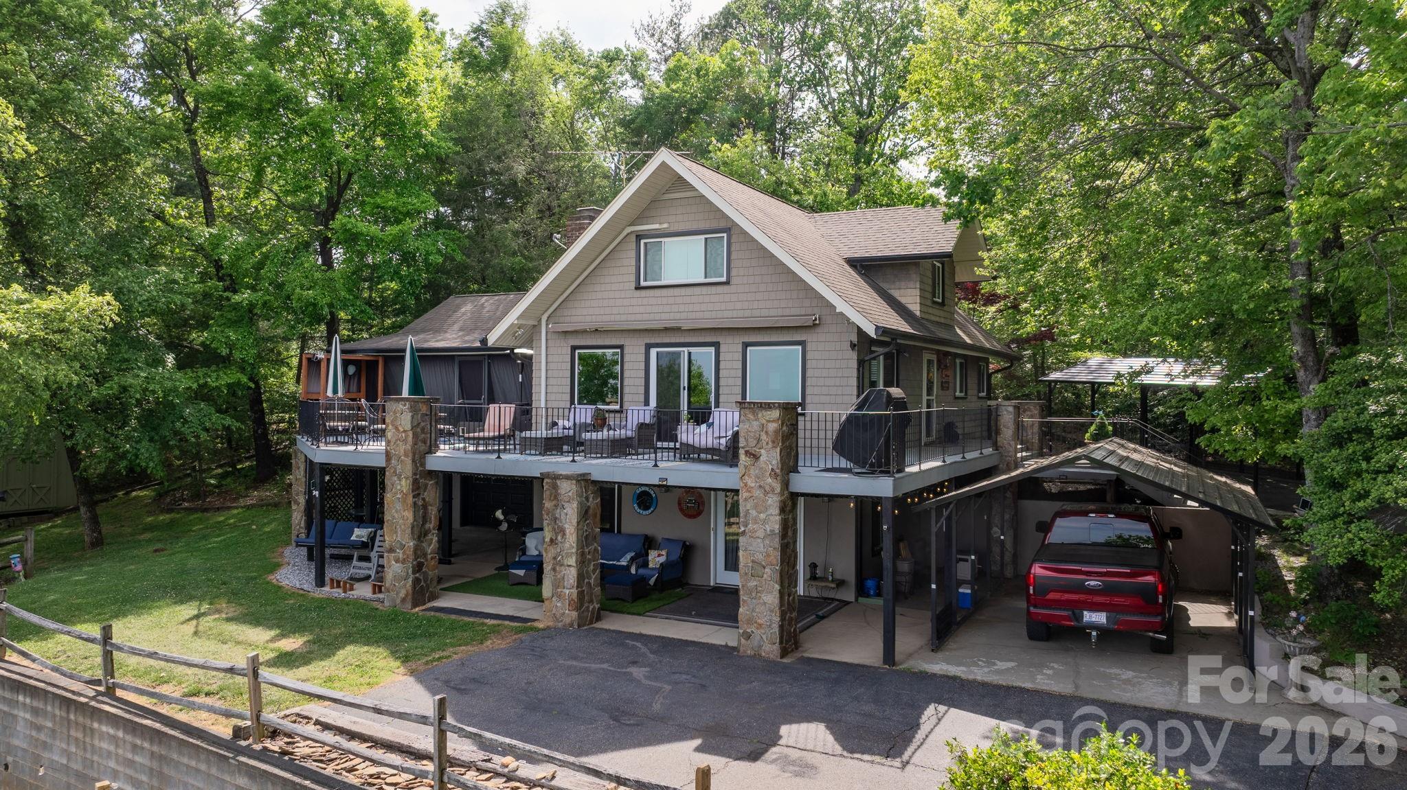 2184 Pine Mountain Drive Connelly Springs NC 28612