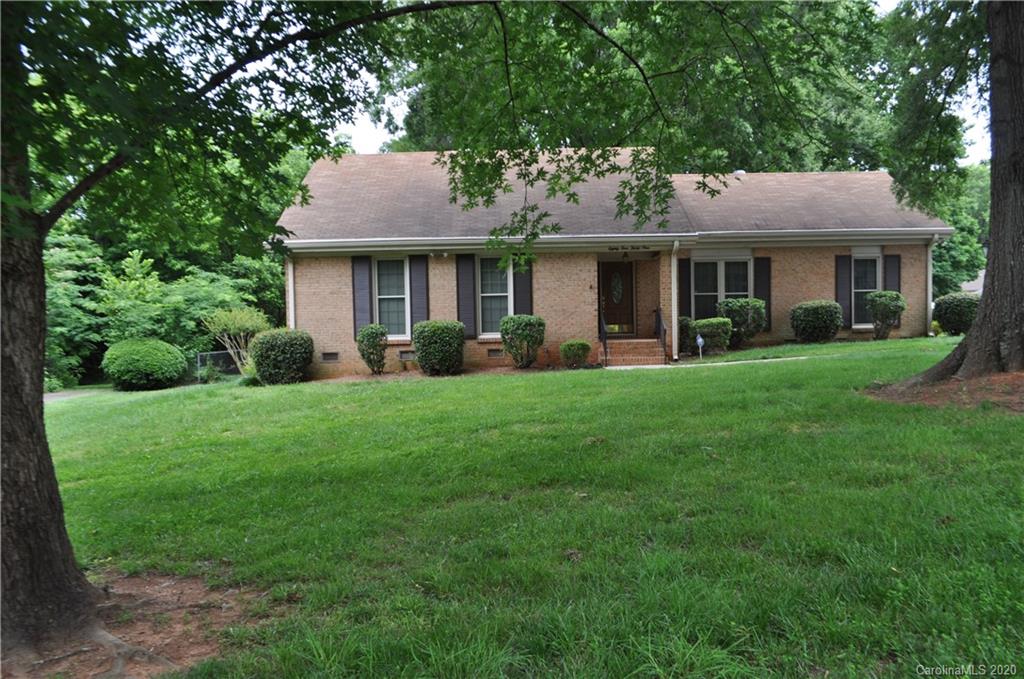 8439 Dunsinane Drive Charlotte NC 28227