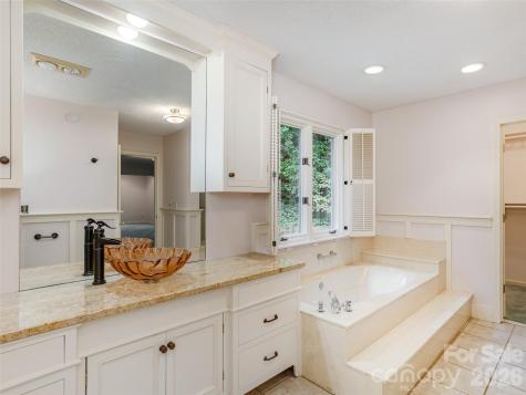 204 Greenleaf Drive Flat Rock NC 28731