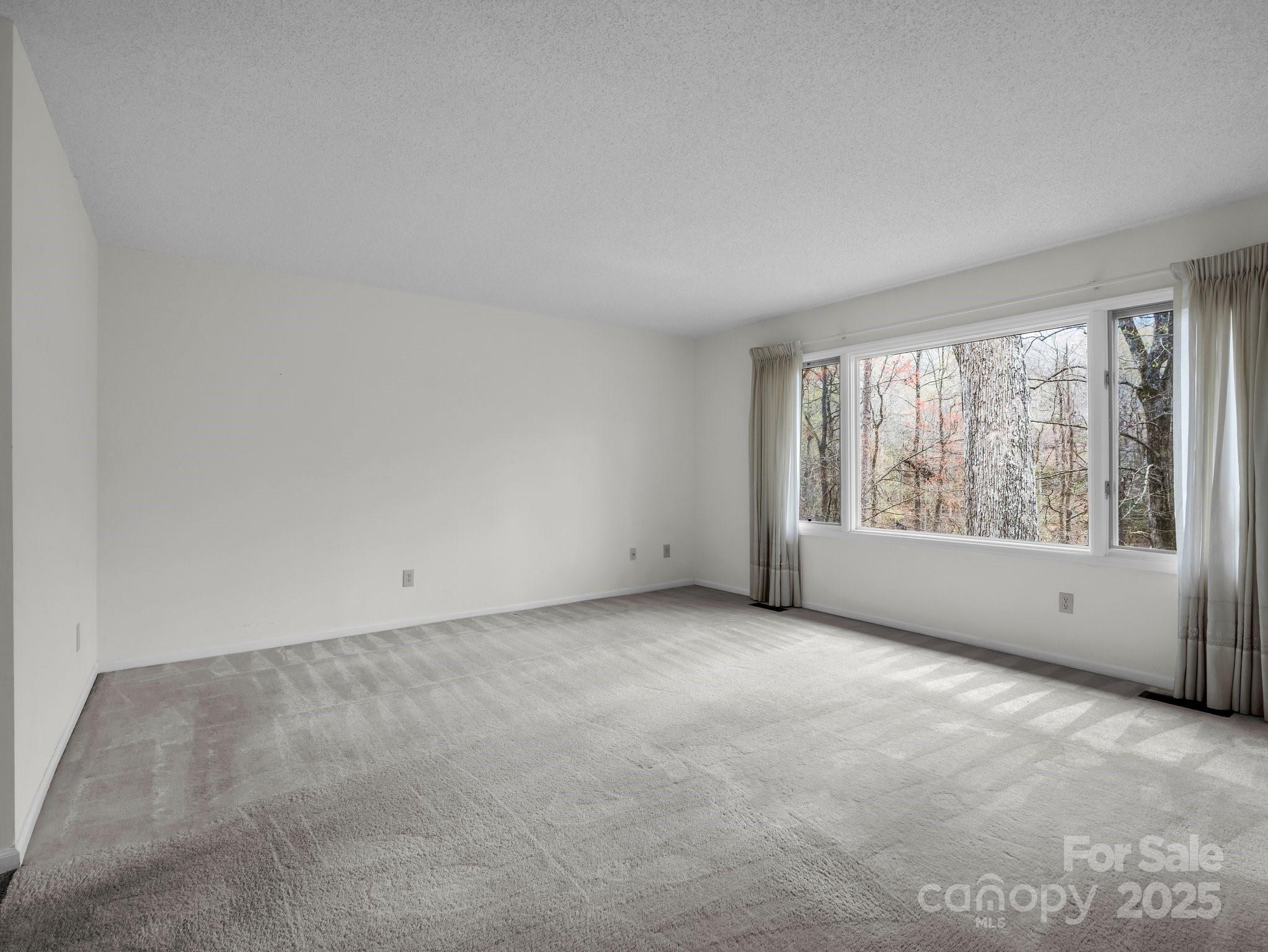 31 Hunting Country Trail Tryon NC 28782