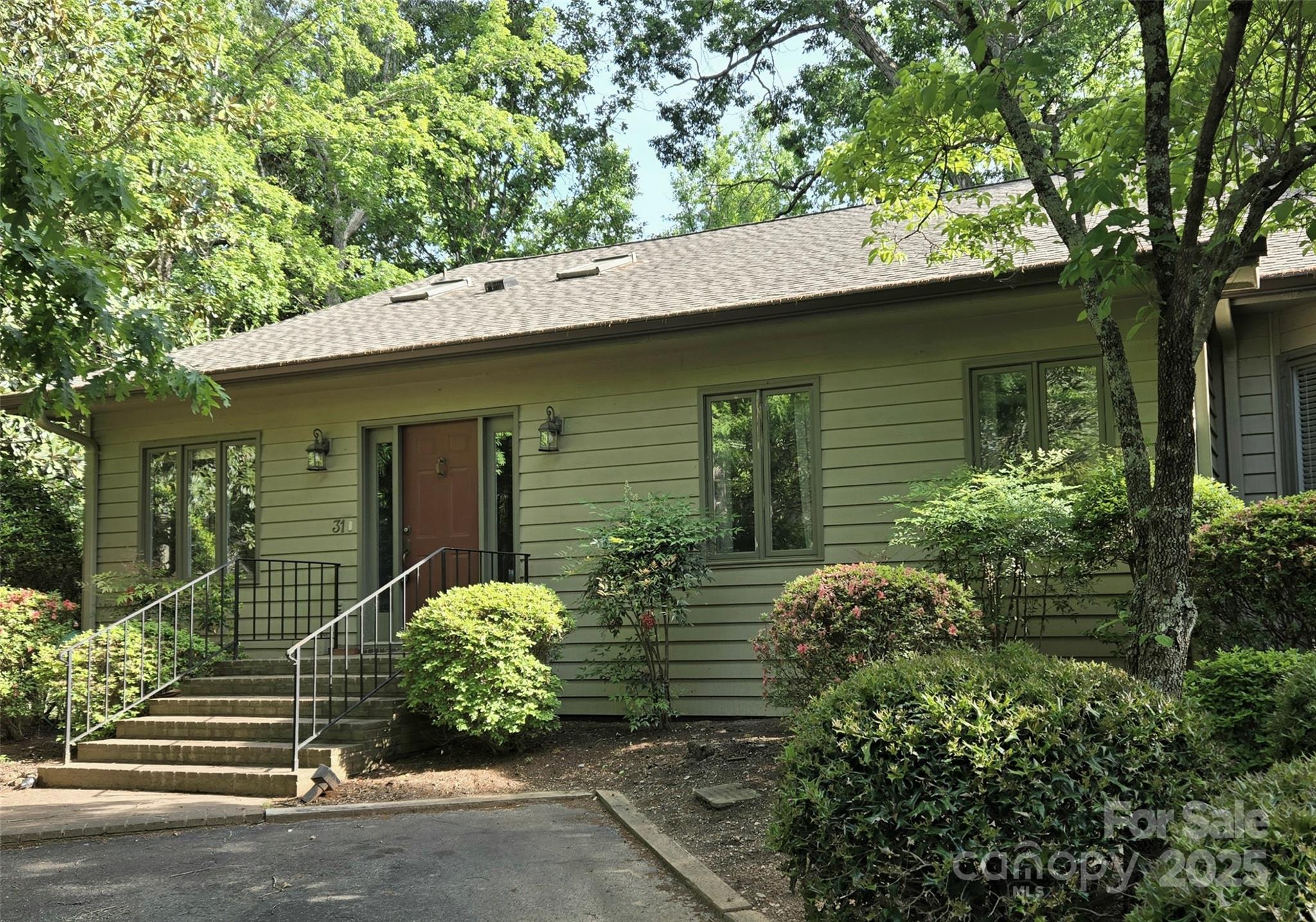 31 Hunting Country Trail Tryon NC 28782