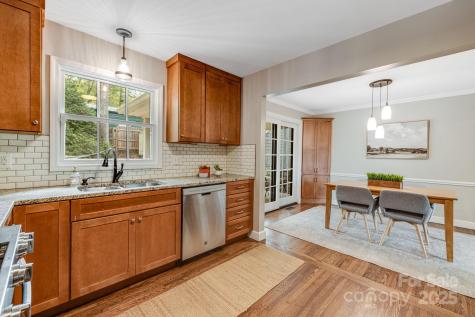 19 Albemarle Road Asheville NC 28801