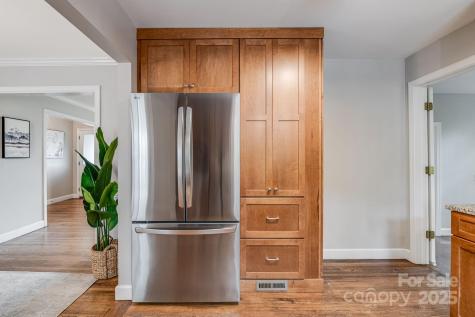 19 Albemarle Road Asheville NC 28801