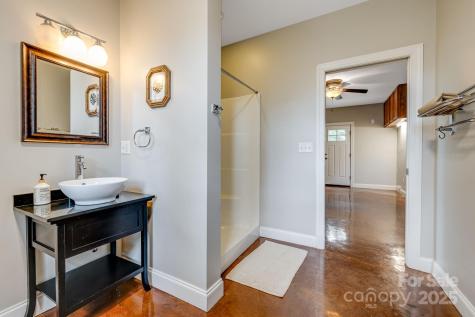 19 Albemarle Road Asheville NC 28801