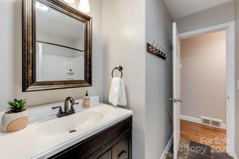 19 Albemarle Road Asheville NC 28801