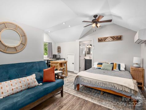 19 Albemarle Road Asheville NC 28801