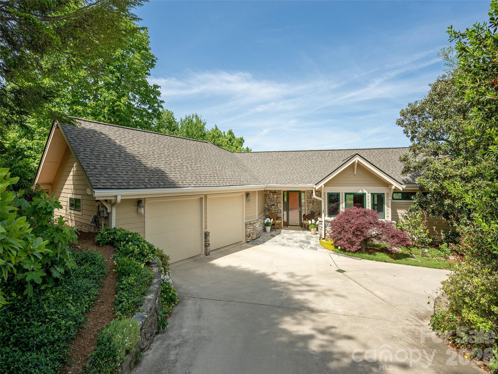 35 Carriage Forest Court Hendersonville NC 28791