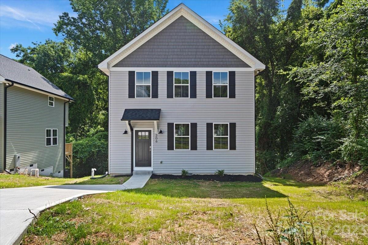 306 N Rhyne Street Gastonia NC 28054