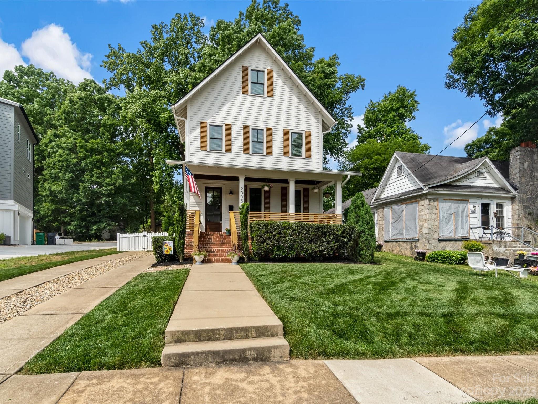 2005 Roslyn Avenue Charlotte NC 28208
