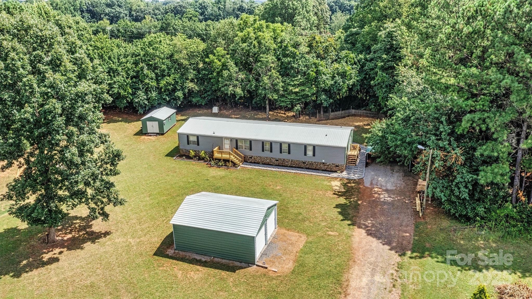2800 N Brushwood Circle Newton NC 28658