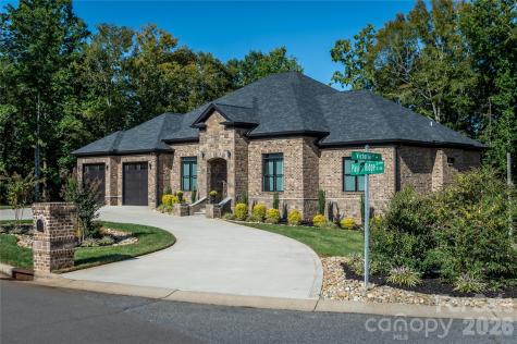668 Players Ridge Road Hickory NC 28601