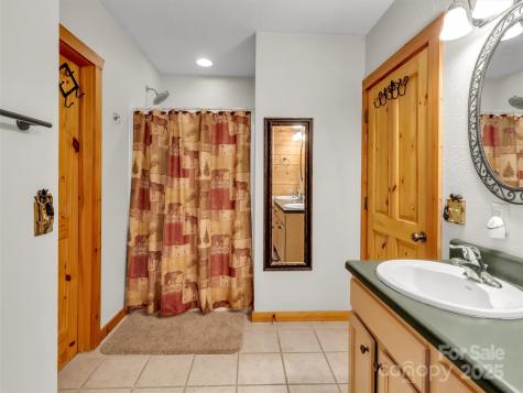 1064 Point Of View Drive Waynesville NC 28785