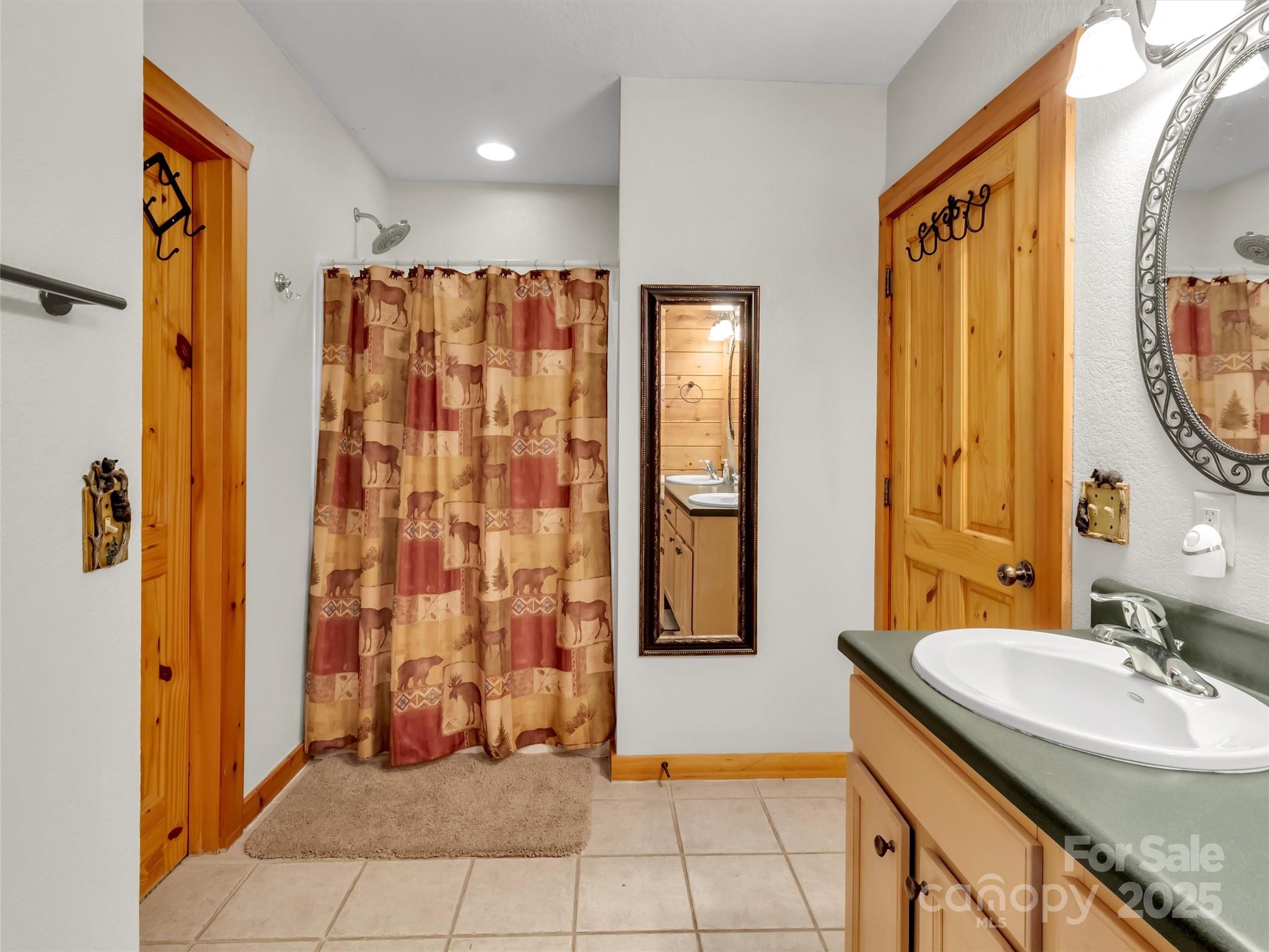 1064 Point Of View Drive Waynesville NC 28785
