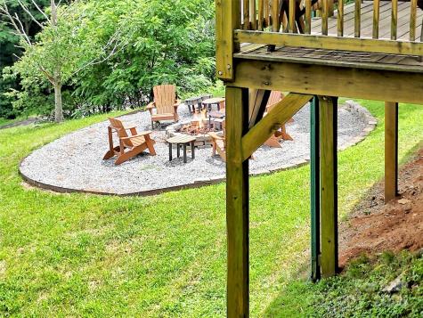 1064 Point Of View Drive Waynesville NC 28785