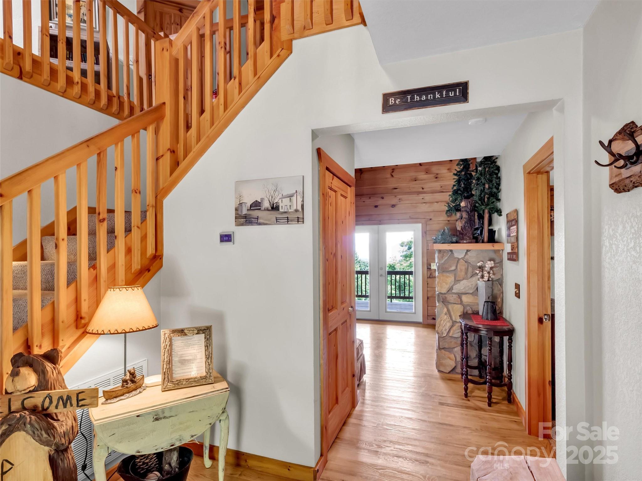 1064 Point Of View Drive Waynesville NC 28785