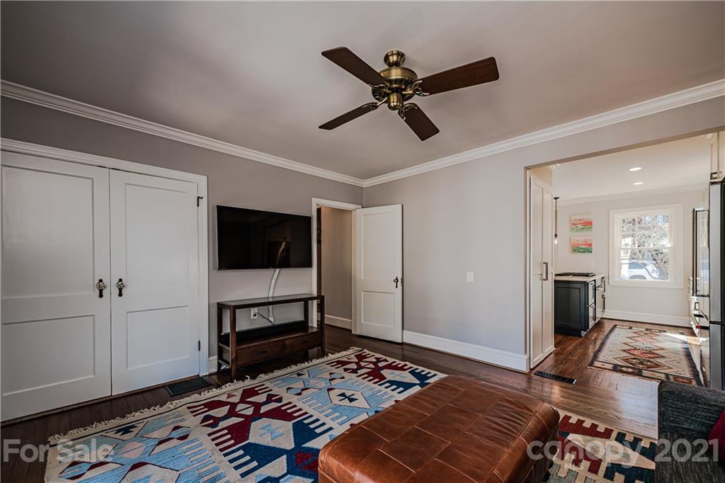 112 Tranquil Avenue Charlotte NC 28209