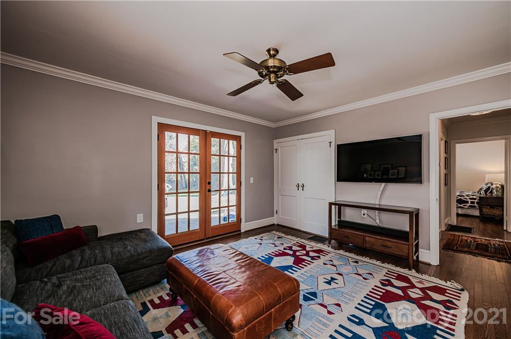 112 Tranquil Avenue Charlotte NC 28209