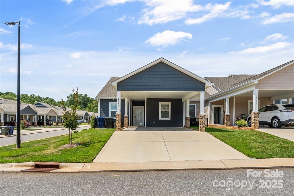 1528 28th Street Place SE Hickory NC 28602