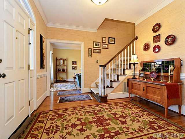 5517 Mcpherson Drive Charlotte NC 28226