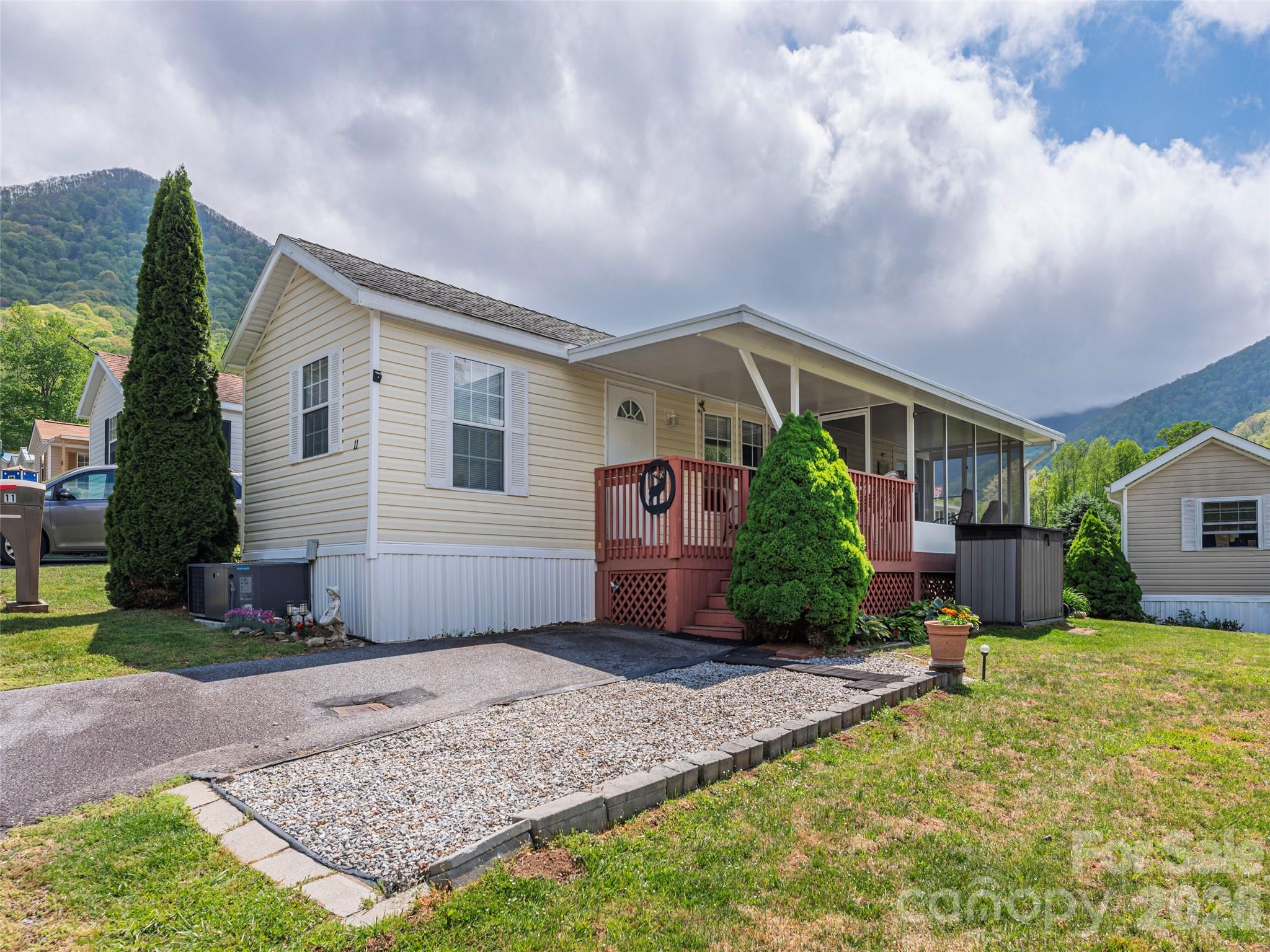 11 Valentine Drive Maggie Valley NC 28751