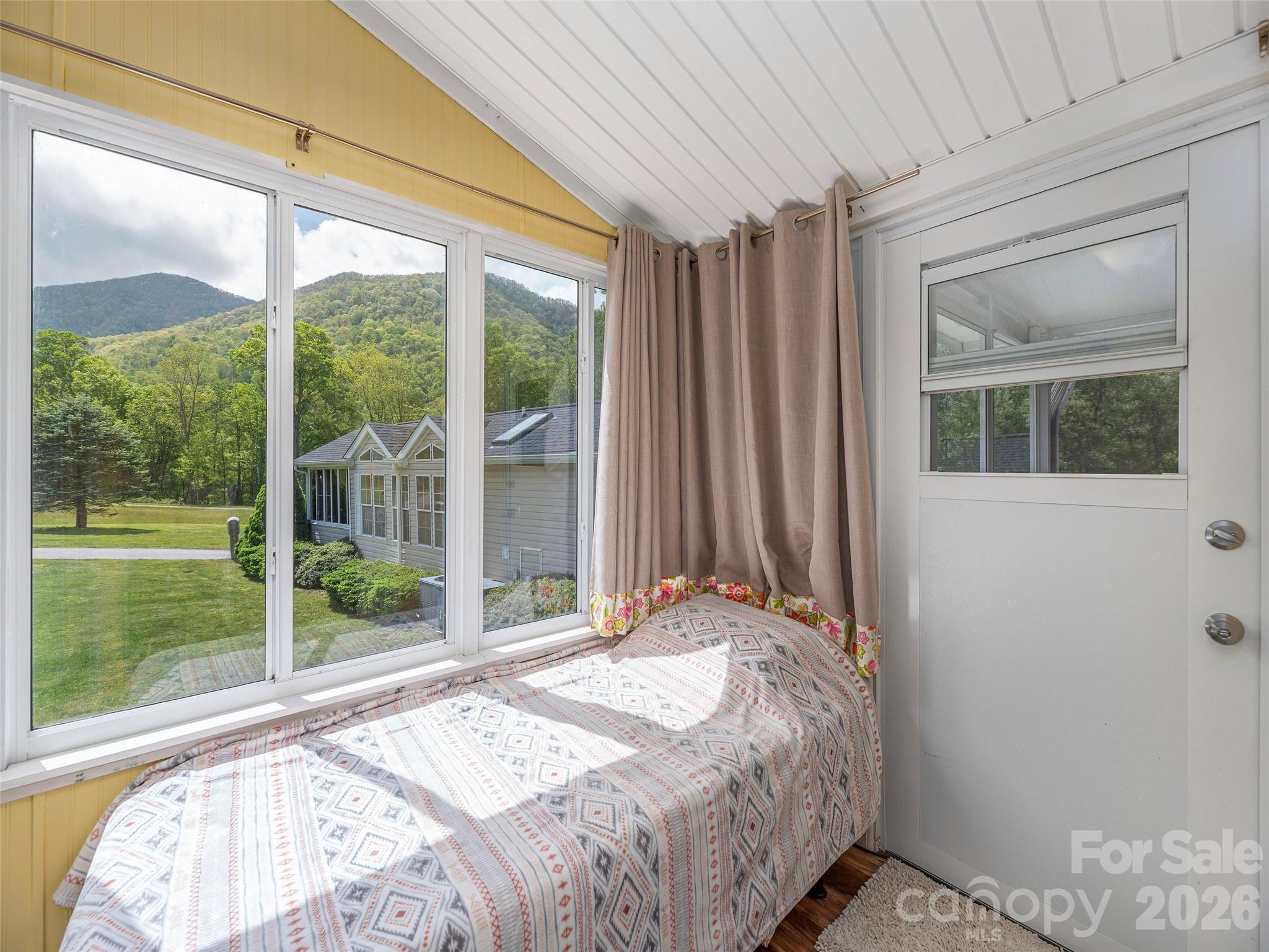 11 Valentine Drive Maggie Valley NC 28751