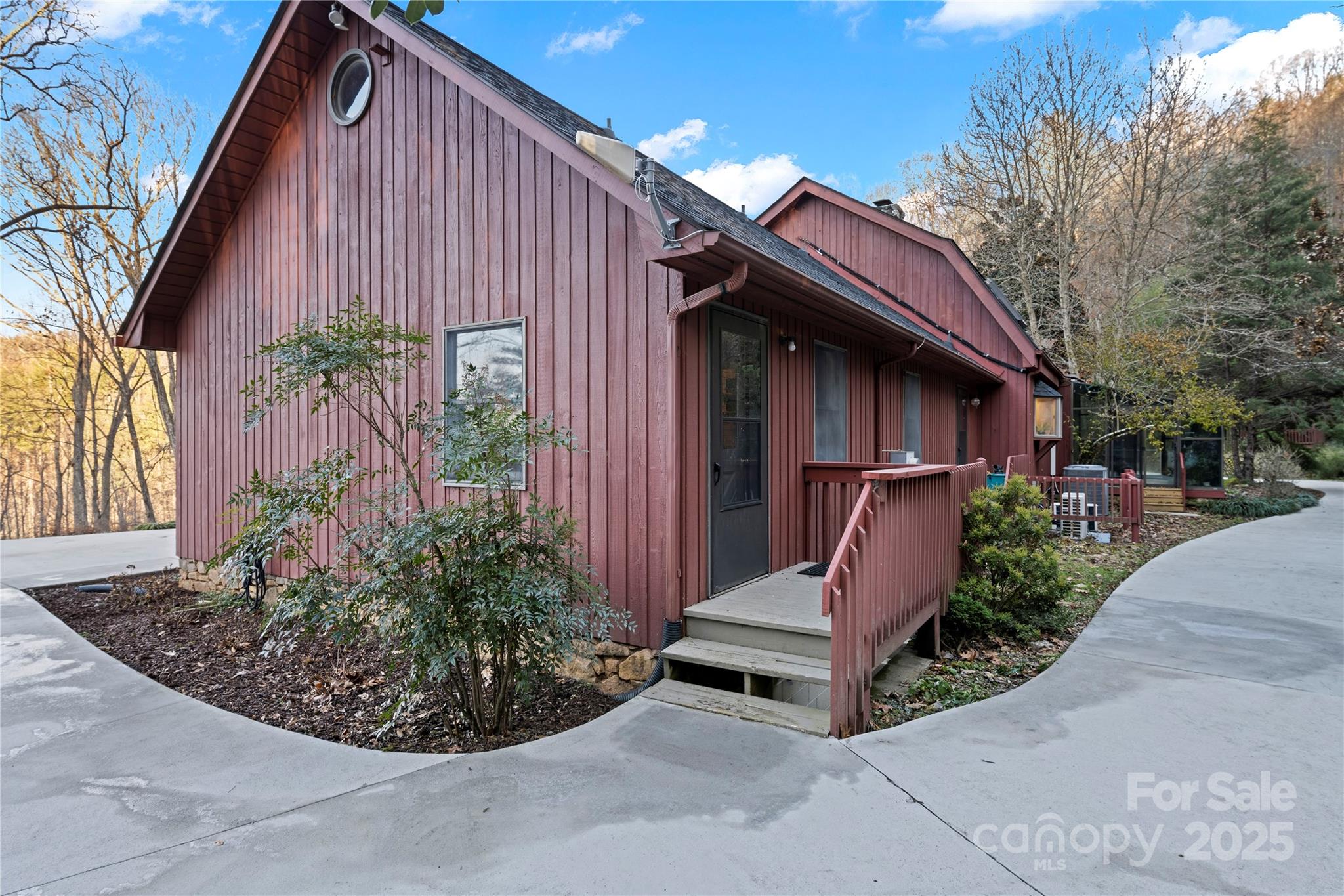 82 Dula Cove Weaverville NC 28787