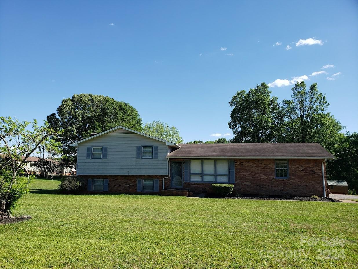 544 20th Avenue SE Hickory NC 28602