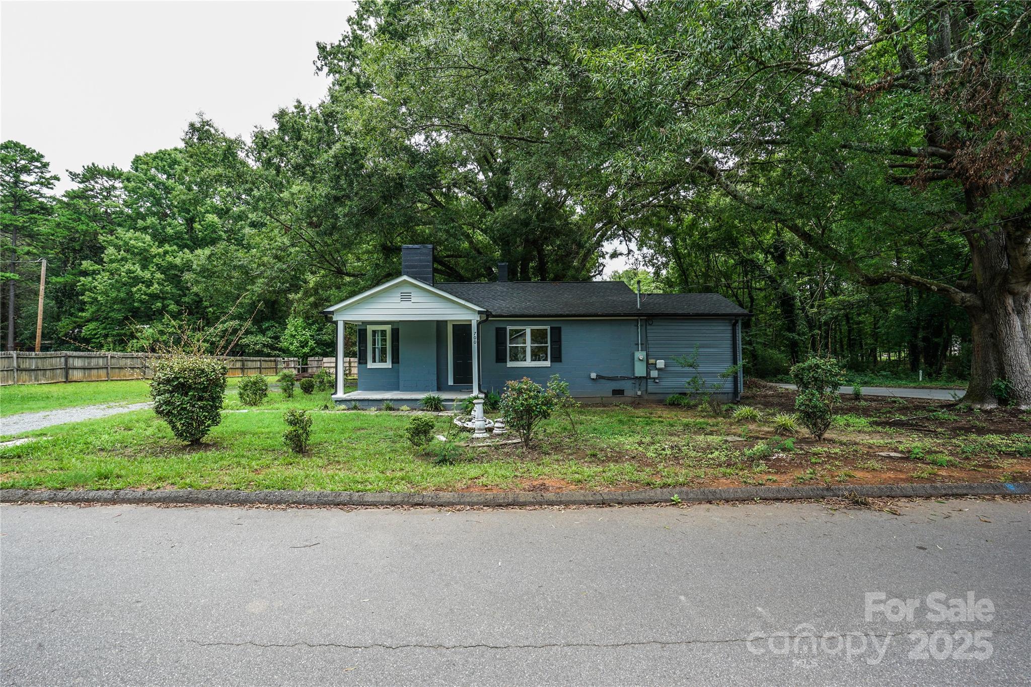 700 Oak Street Charlotte NC 28214