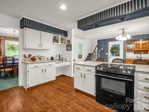 213 Raintree Drive Hendersonville NC 28791