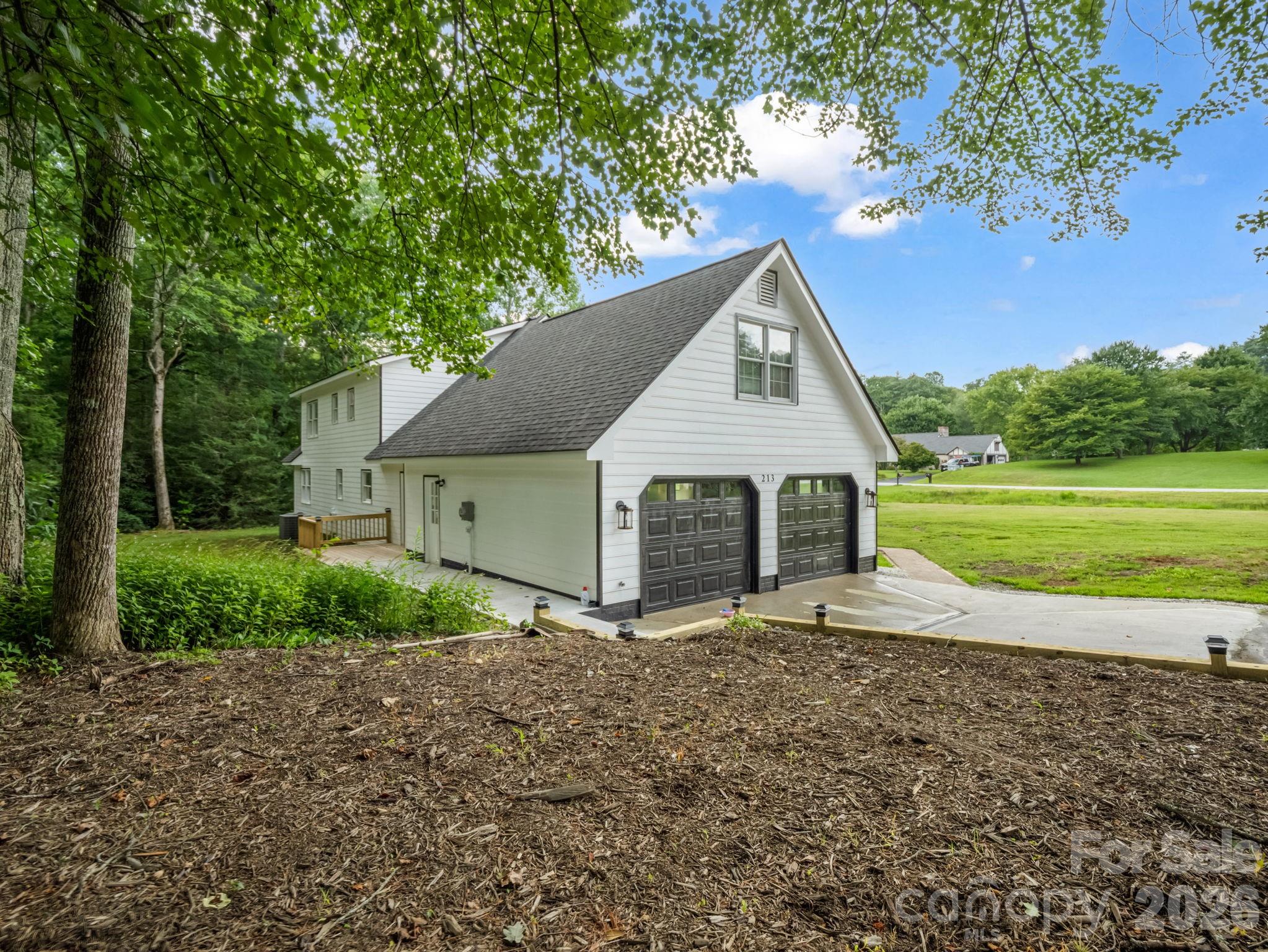 213 Raintree Drive Hendersonville NC 28791