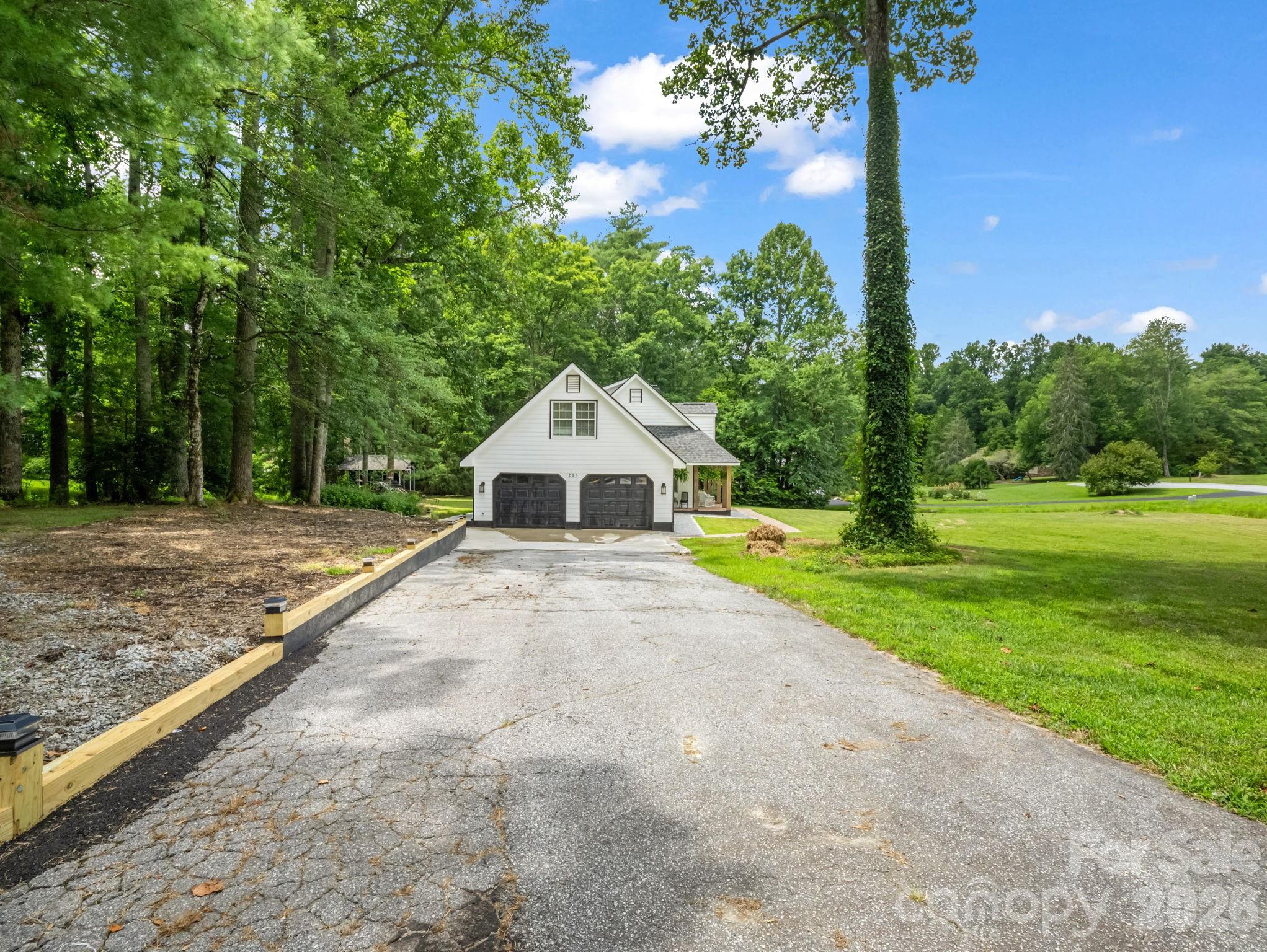 213 Raintree Drive Hendersonville NC 28791