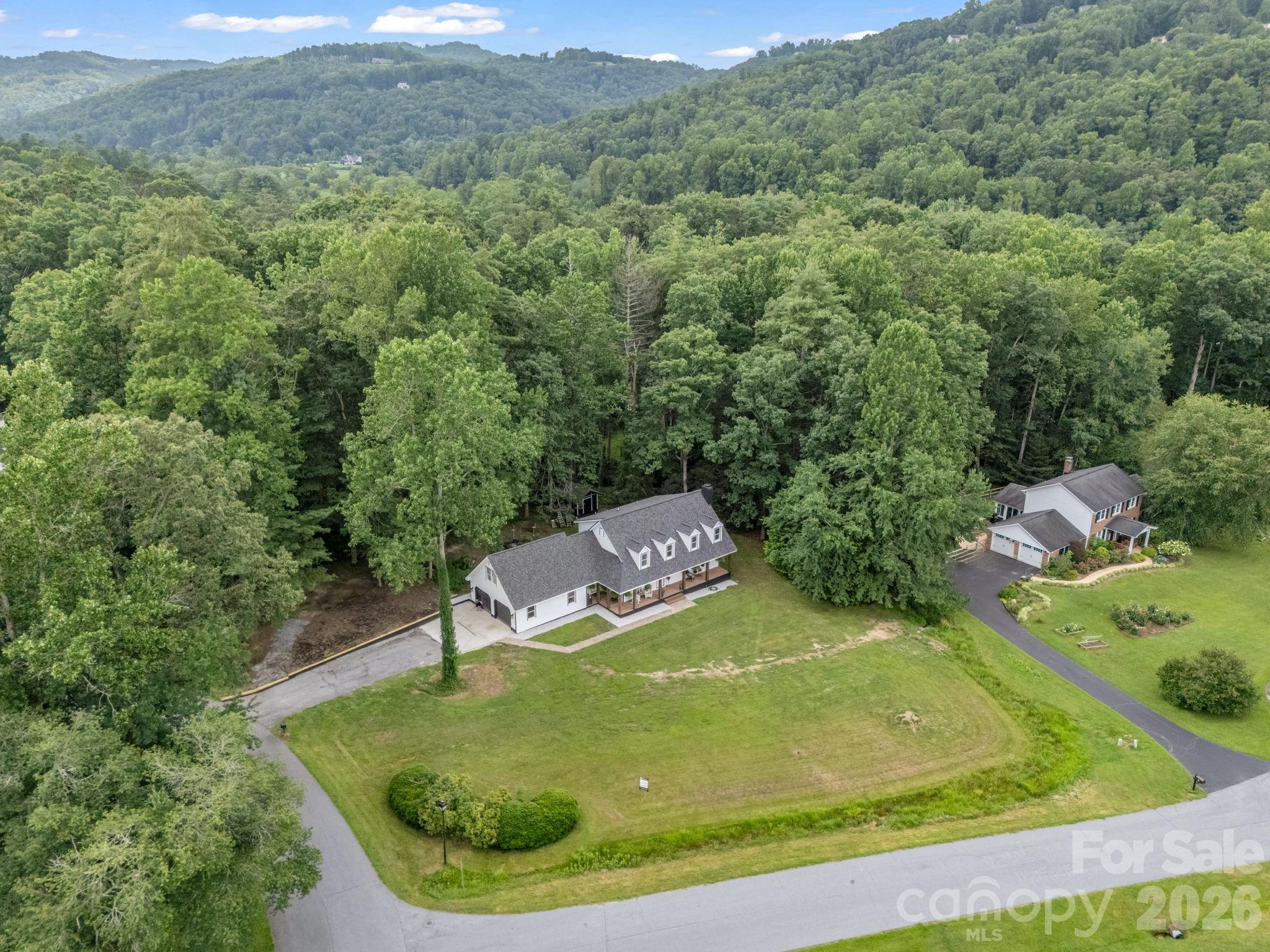 213 Raintree Drive Hendersonville NC 28791
