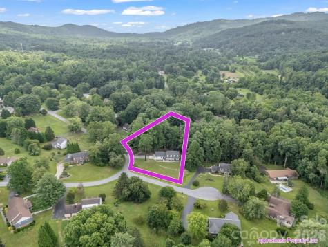 213 Raintree Drive Hendersonville NC 28791