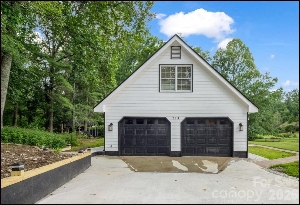 213 Raintree Drive Hendersonville NC 28791