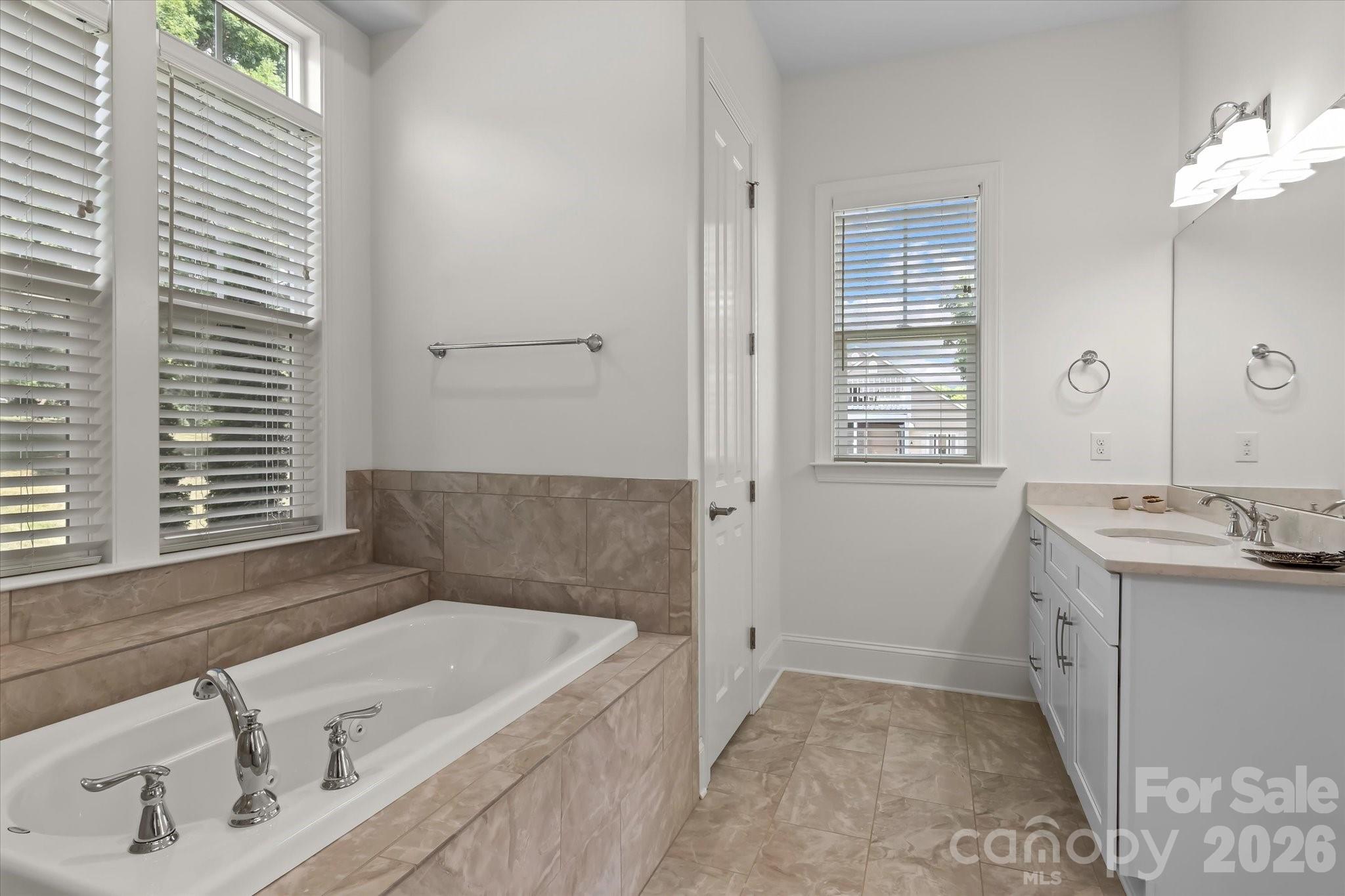 176 Hazelton Loop Mooresville NC 28117