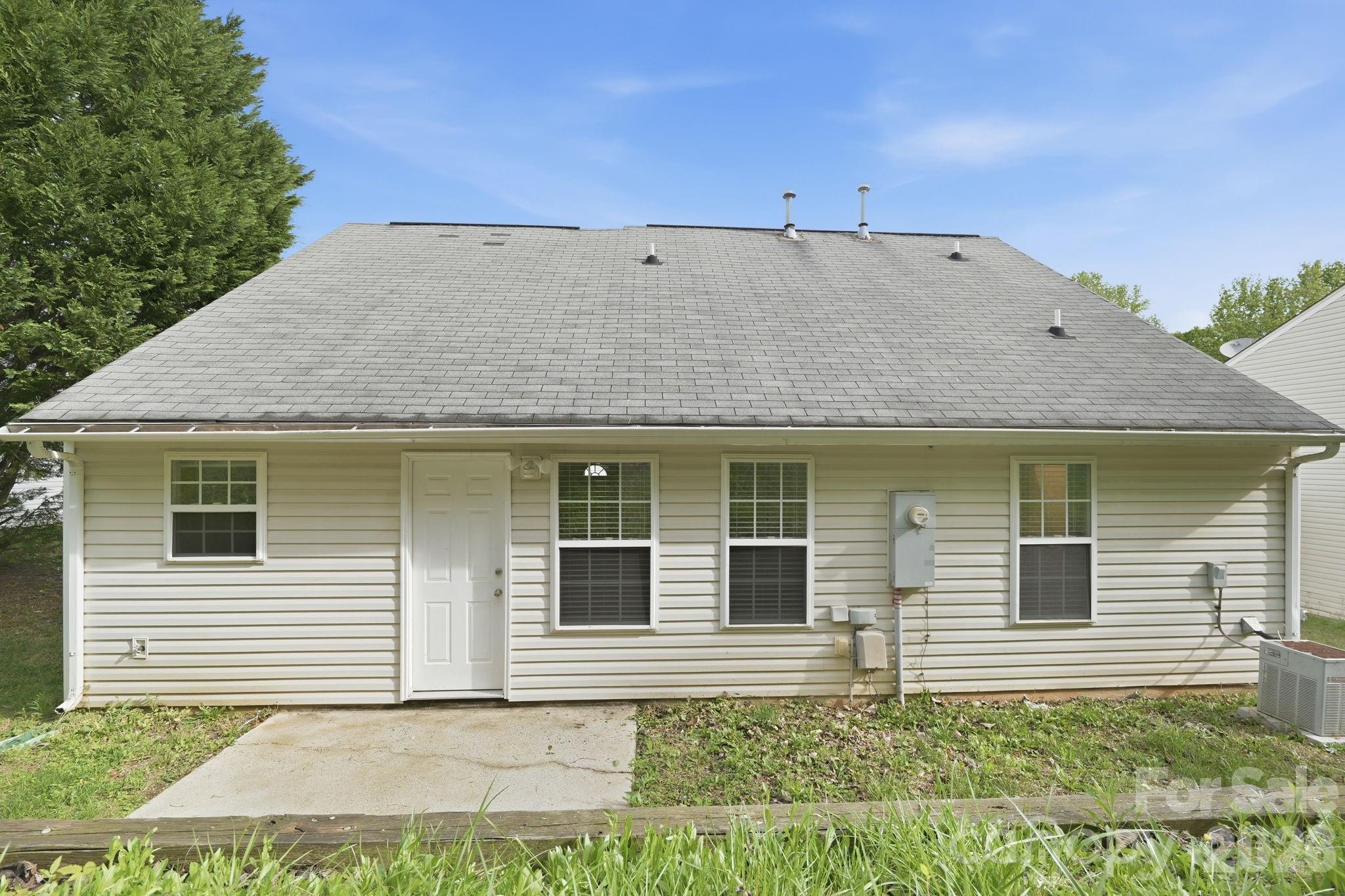 11026 Olde English Drive Charlotte NC 28216