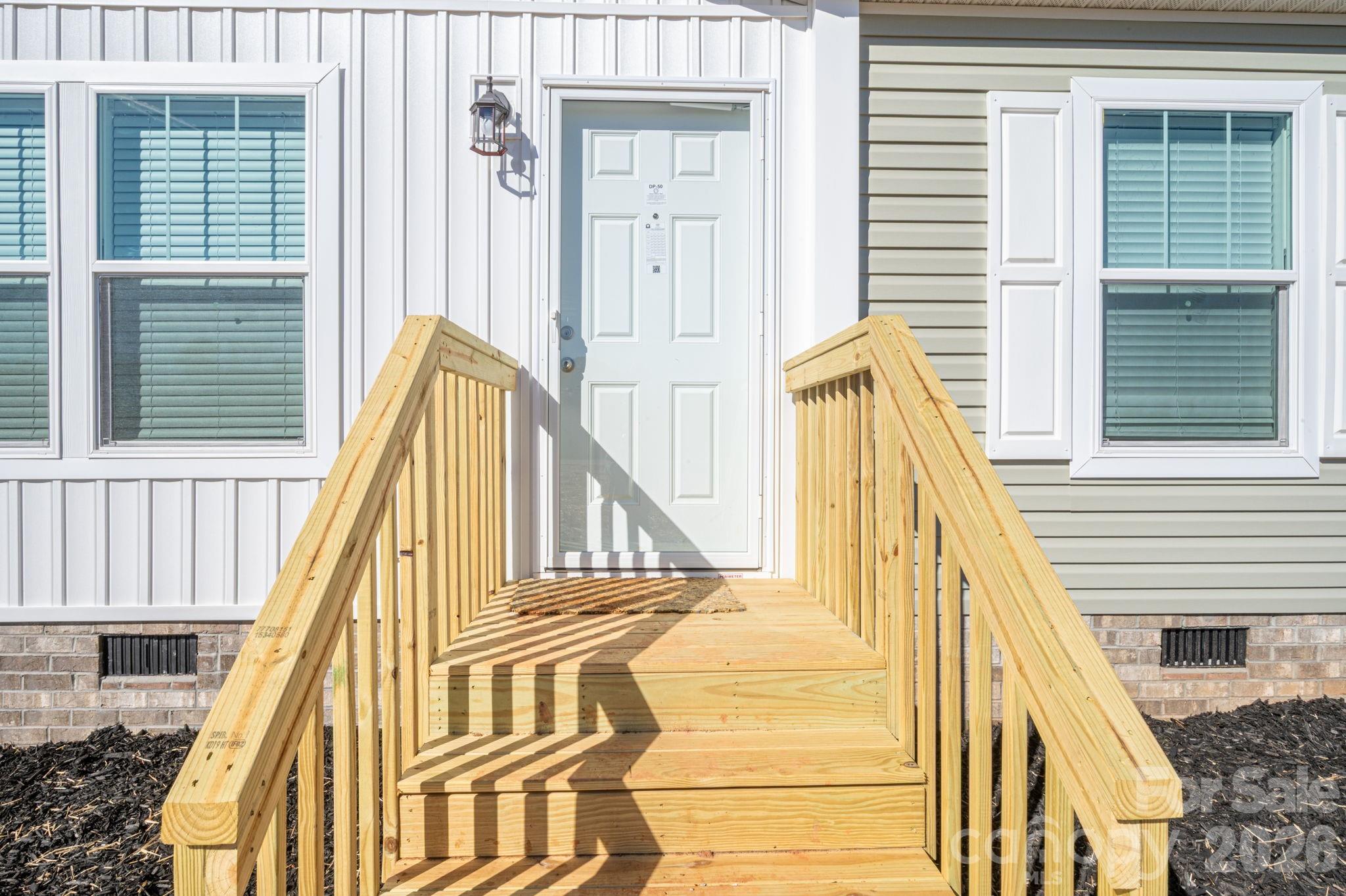 808 W Eagleview Lane Lawndale NC 28090
