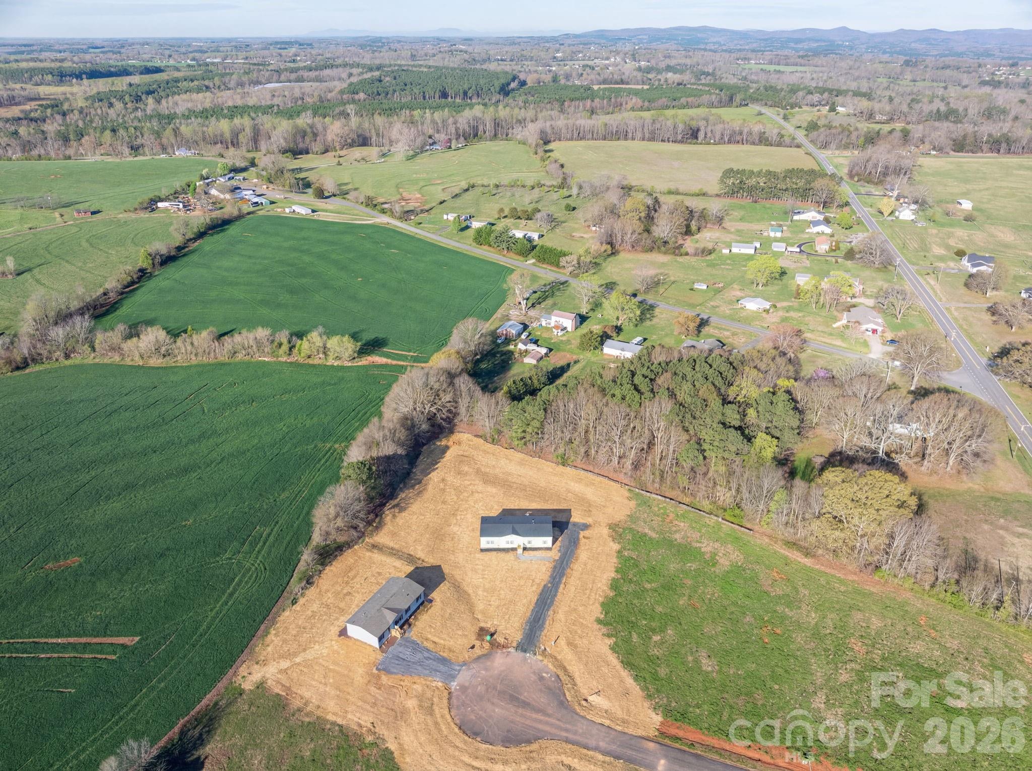 808 W Eagleview Lane Lawndale NC 28090