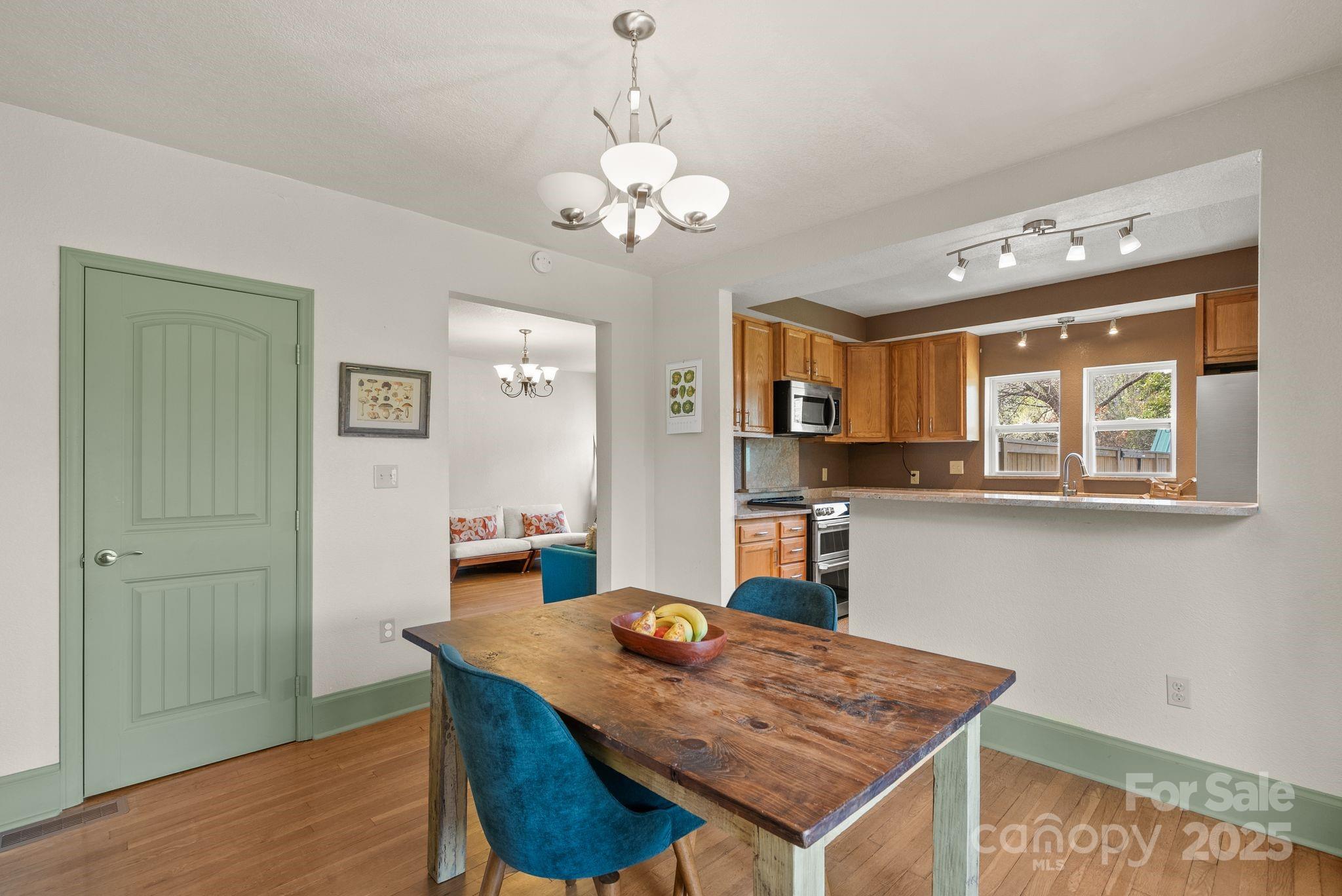 40 W Oakview Road Asheville NC 28806