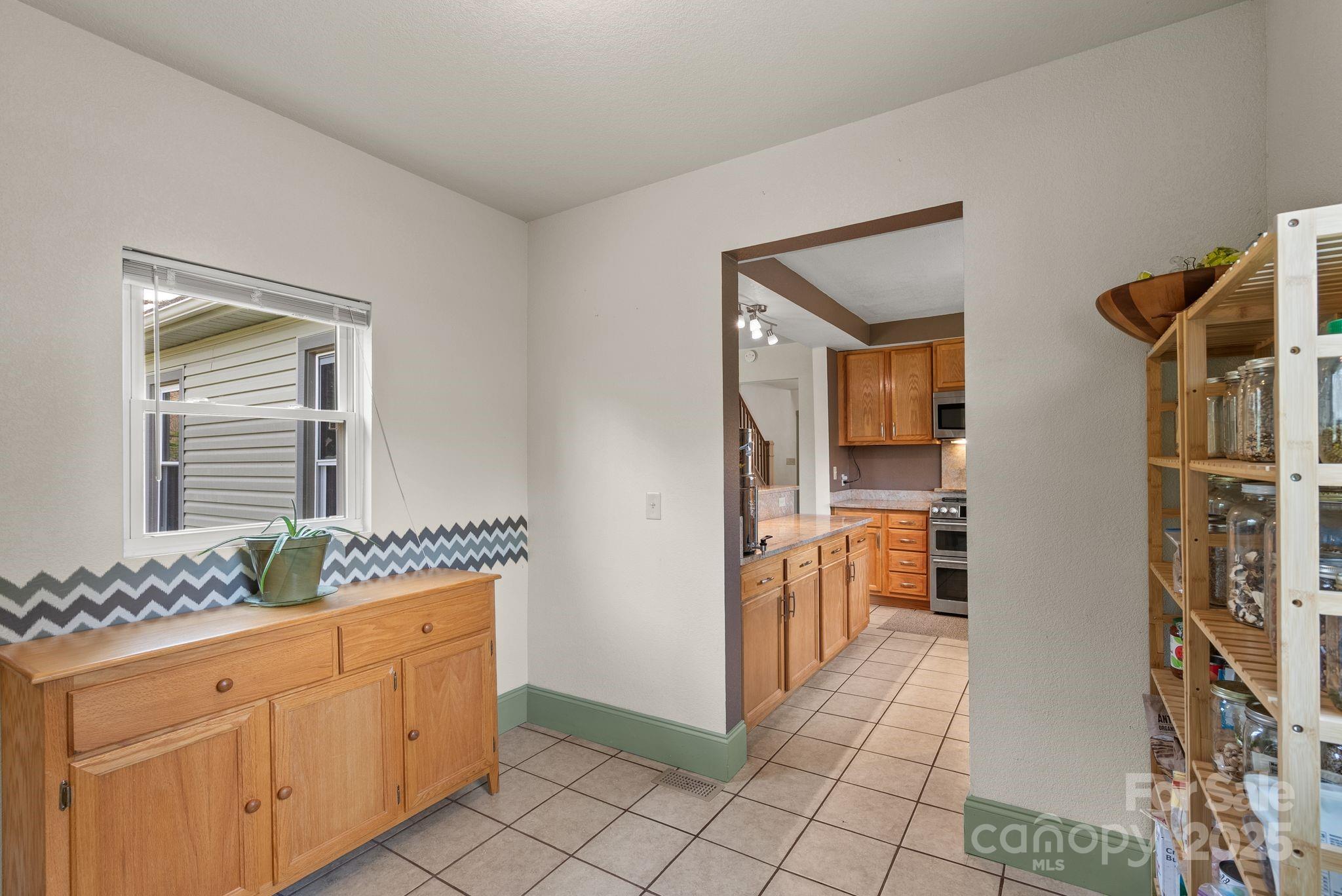 40 W Oakview Road Asheville NC 28806