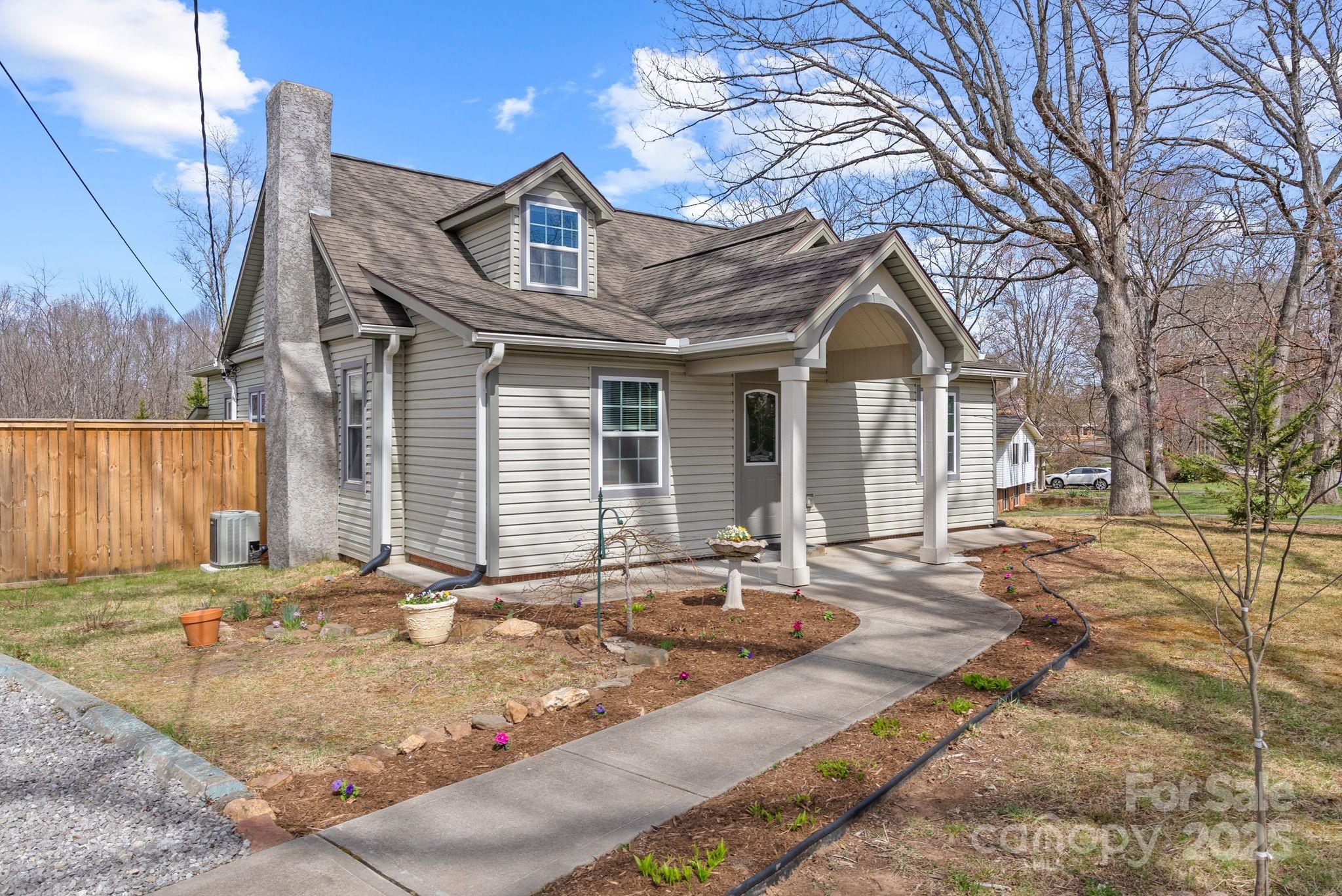 40 W Oakview Road Asheville NC 28806