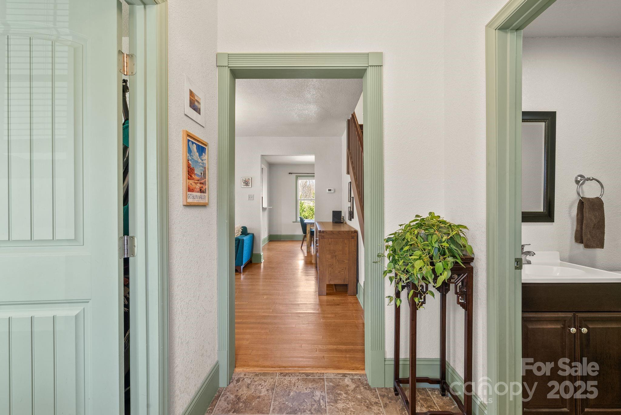 40 W Oakview Road Asheville NC 28806