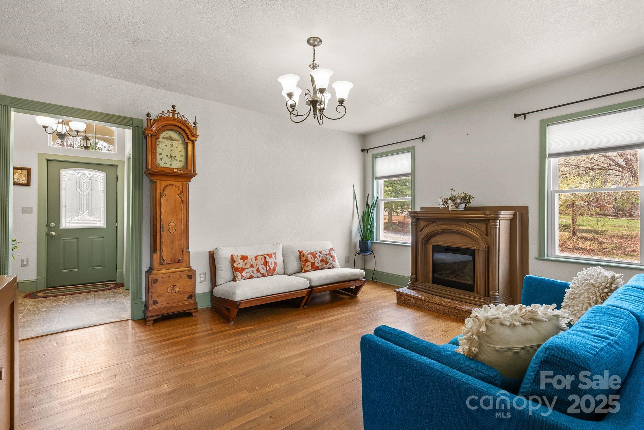 40 W Oakview Road Asheville NC 28806